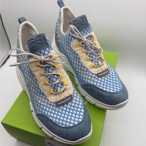 Sam Edelman Blue and Cream Knit Sneakers